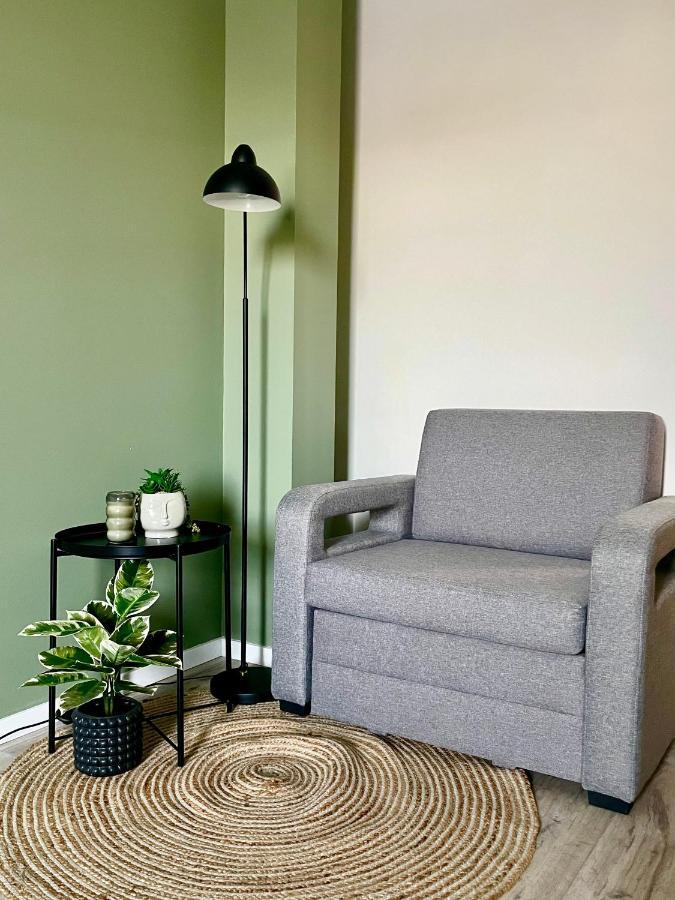 Apartments Sleep & Go Modlin Airport Nowy Dwór Mazowiecki Eksteriør bilde