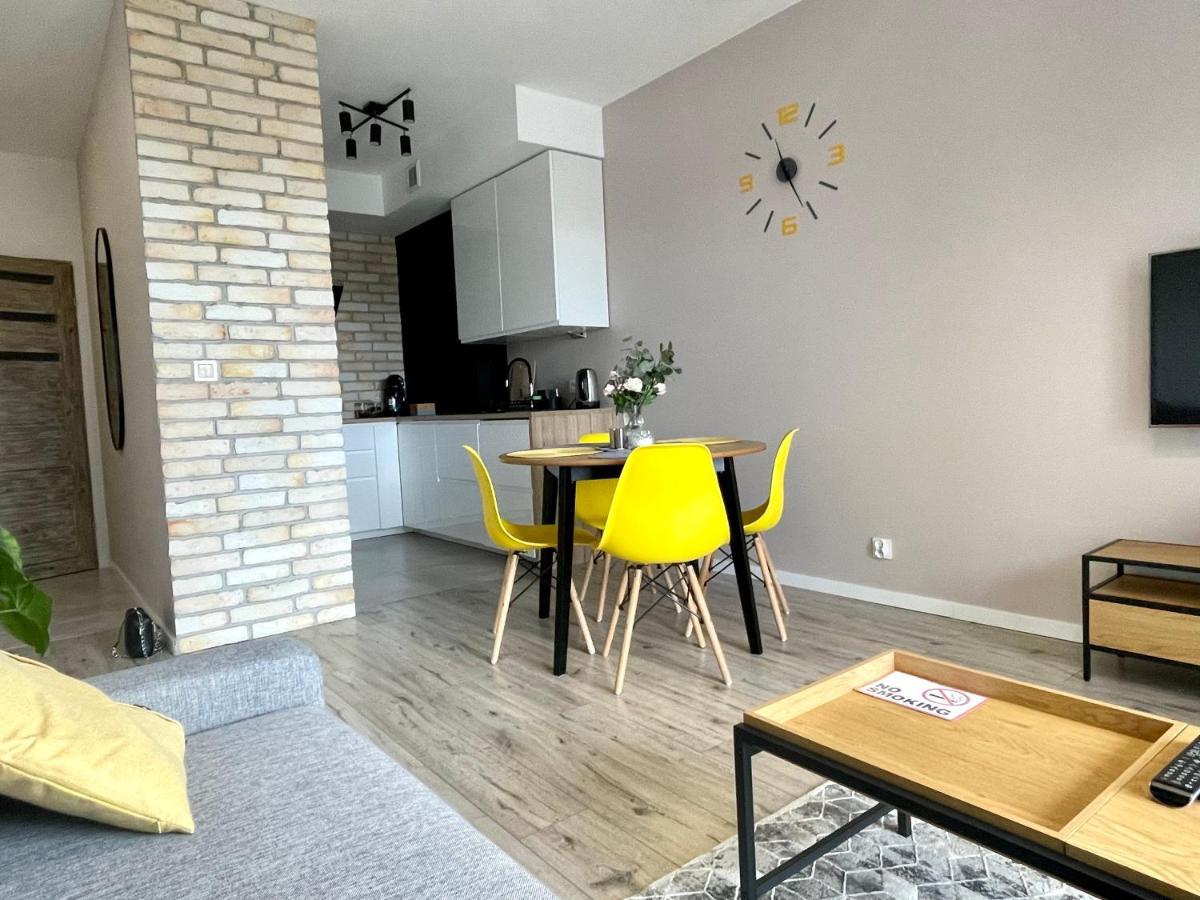 Apartments Sleep & Go Modlin Airport Nowy Dwór Mazowiecki Eksteriør bilde